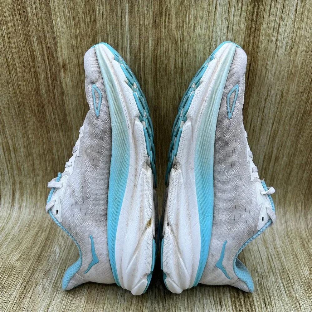 Hoka One One Clifton 9 Women's 7.5 Frost Blue White Running Shoes 1127896 FTRS